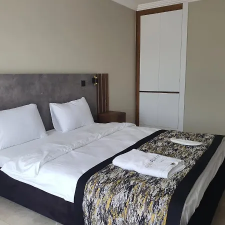 Hotel Luxury W Pool Near In Kyrenia